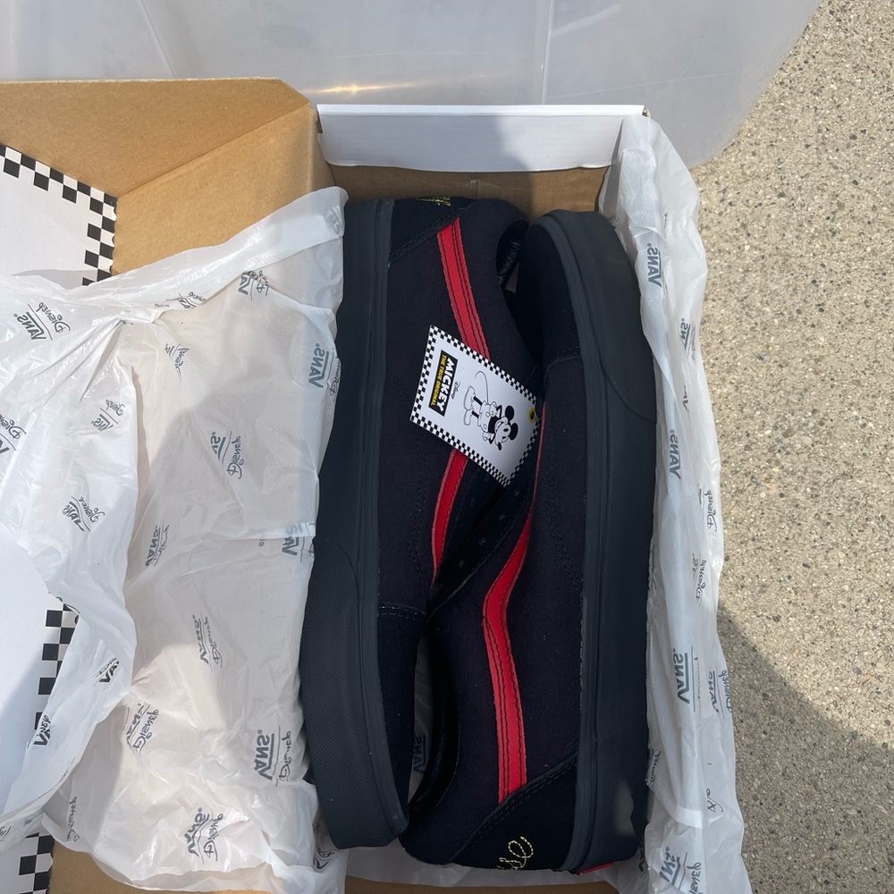 Vans x Disney - Picture 6 of 6